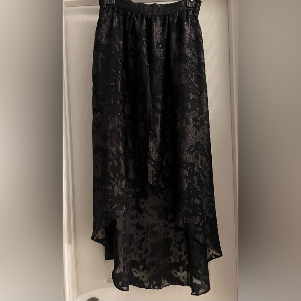 High low slit skirt